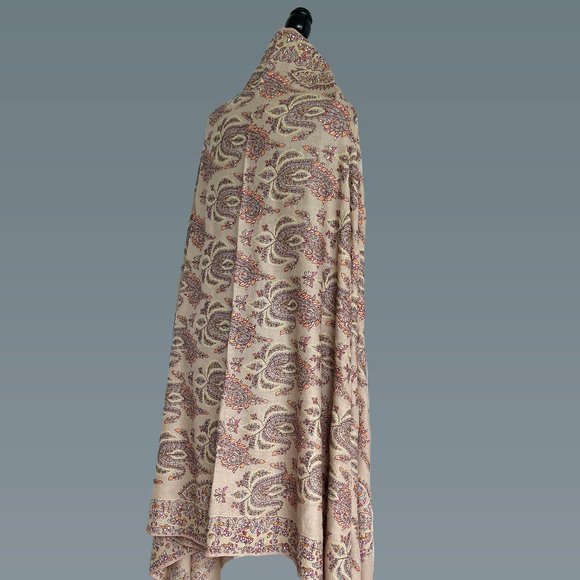 Large shoulder wrap | Elegant shoulder wrap | Pure Cashmere Wrap, Travel Wrap - Picture 6 of 12